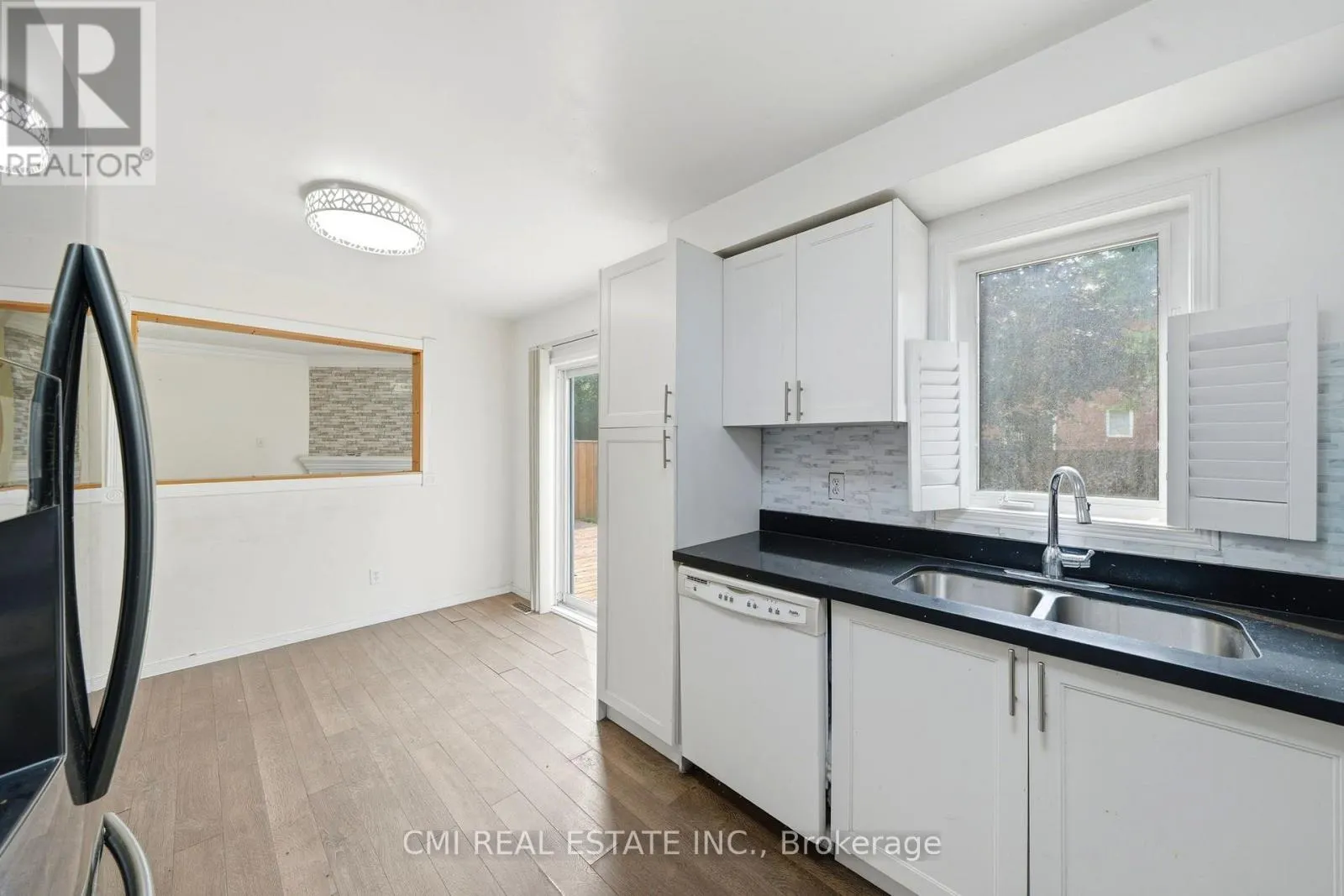 366 MARSHALL CRESCENT