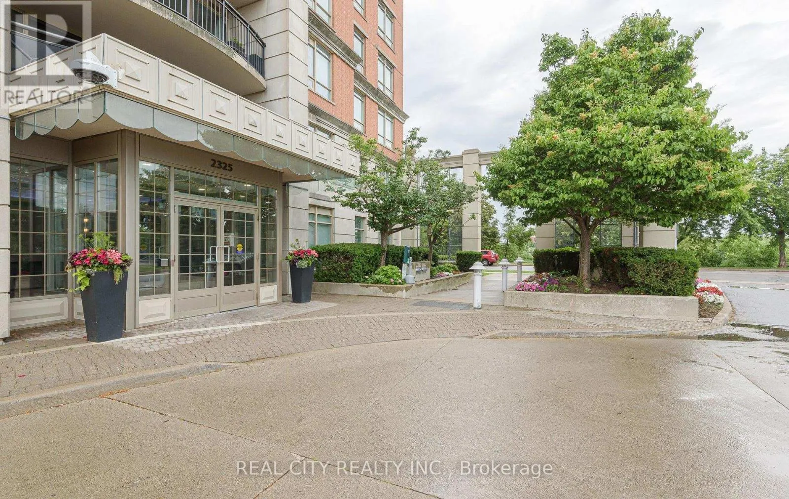 704 - 2325 CENTRAL PARK DRIVE