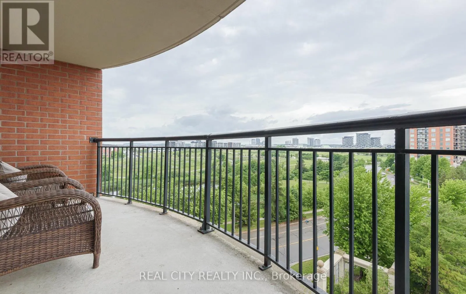 704 - 2325 CENTRAL PARK DRIVE