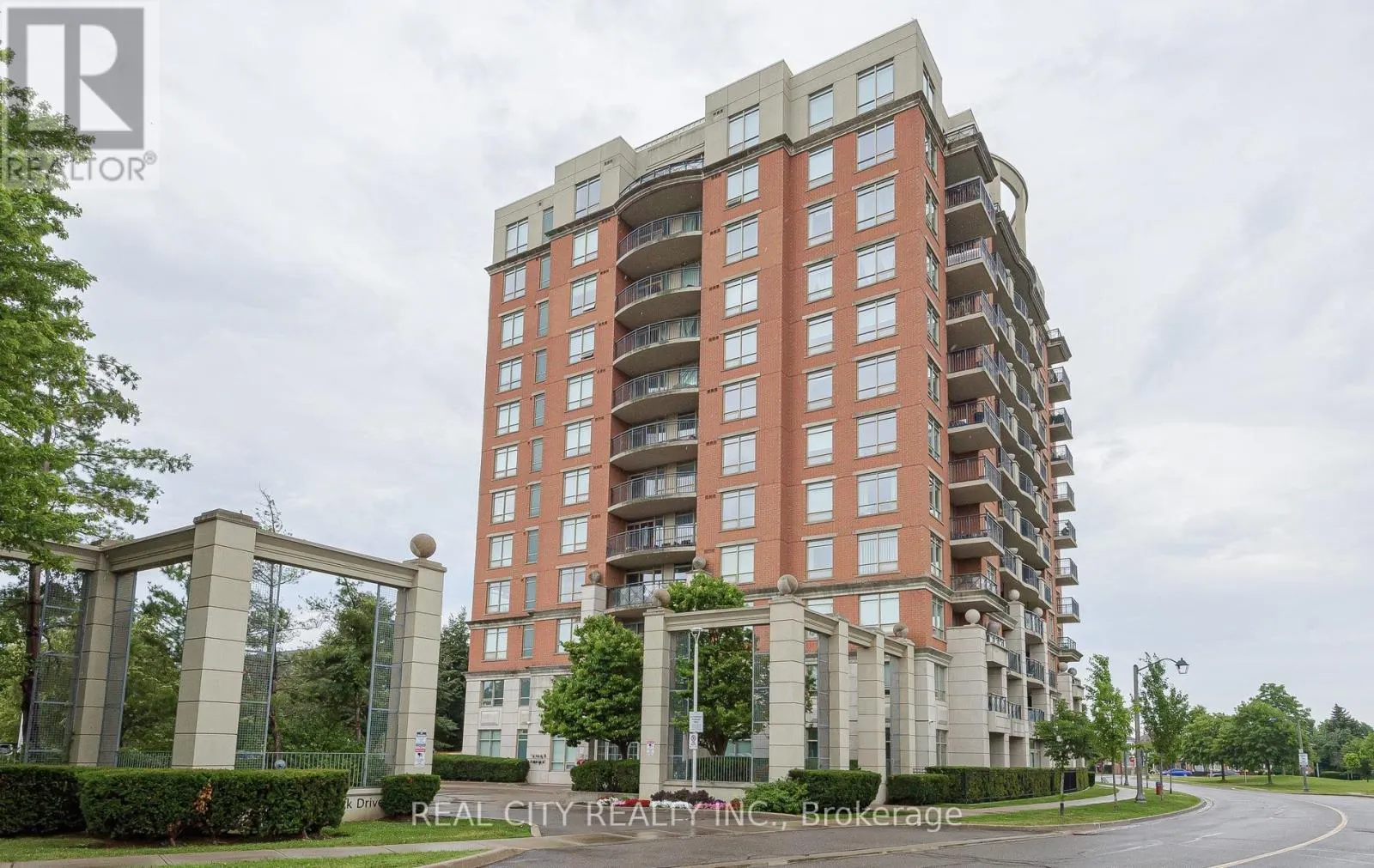 704 - 2325 CENTRAL PARK DRIVE
