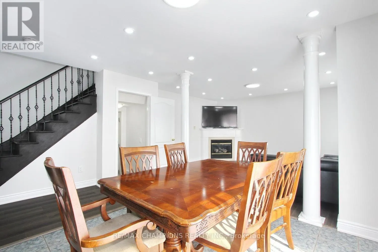 28 EGYPT DRIVE
