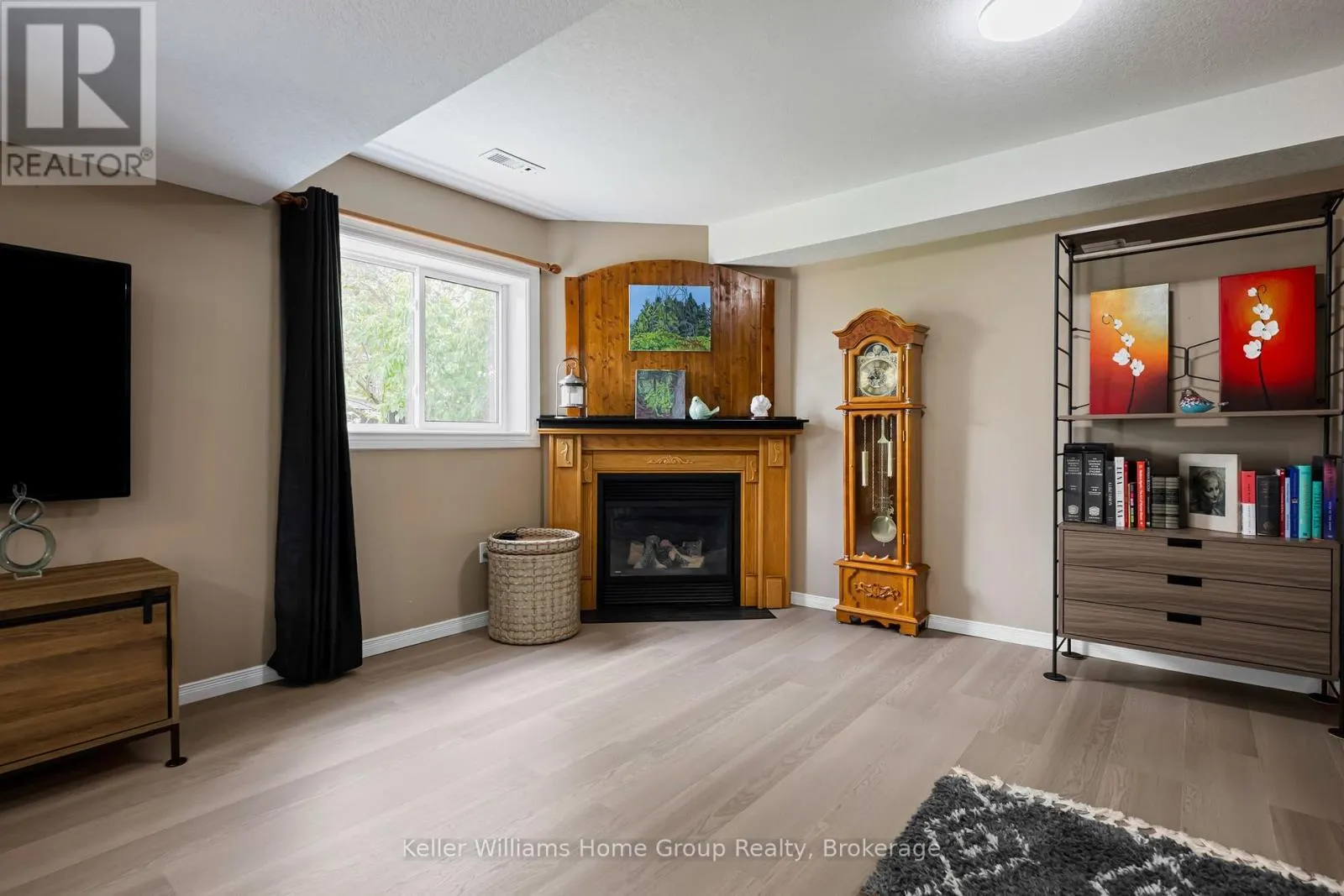 16 ALTHORP DRIVE