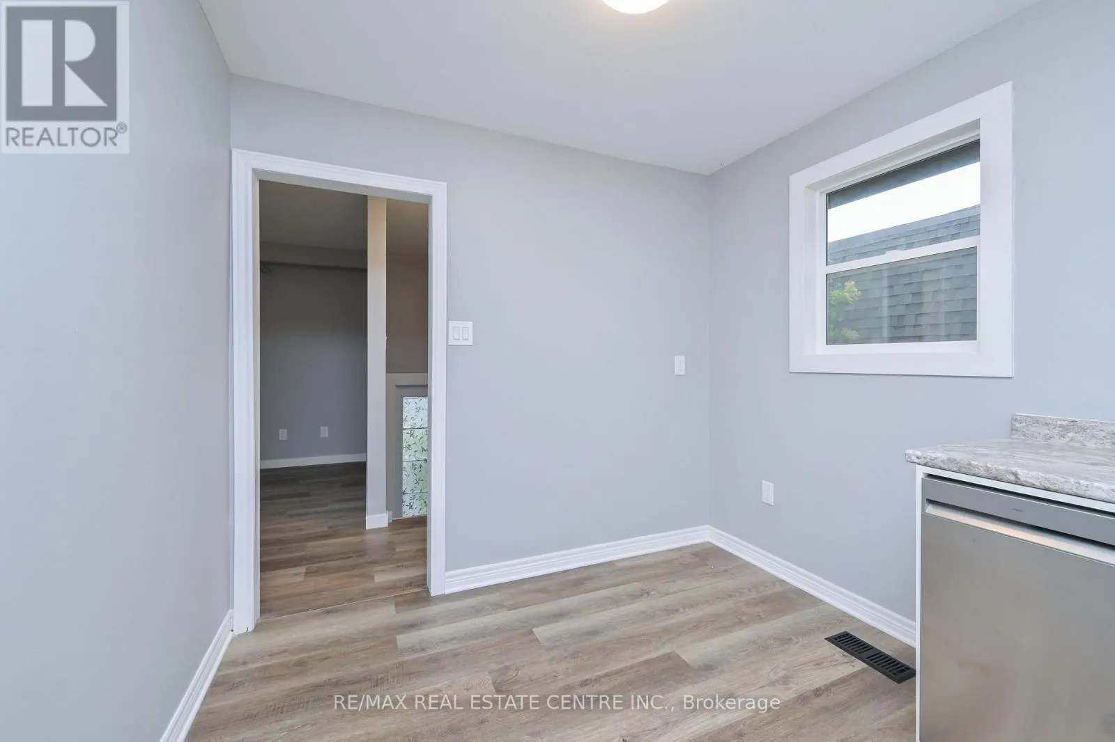 116 BURBANK CRESCENT