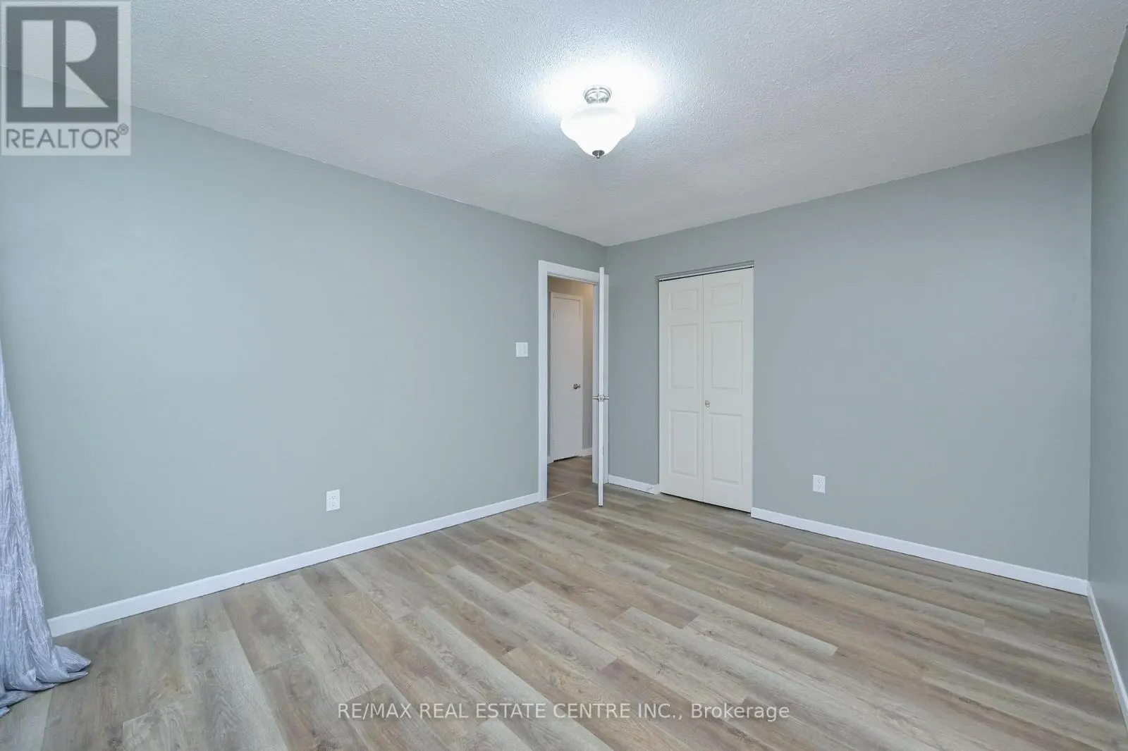 116 BURBANK CRESCENT