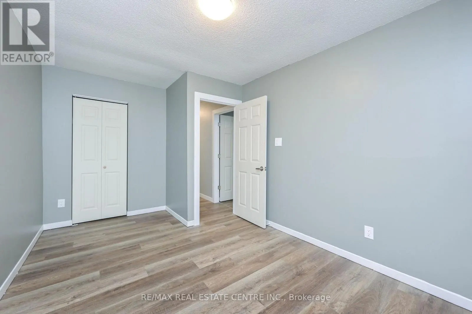 116 BURBANK CRESCENT