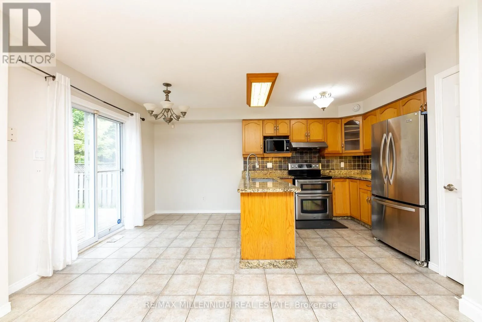 7 GRAHAM CRESCENT