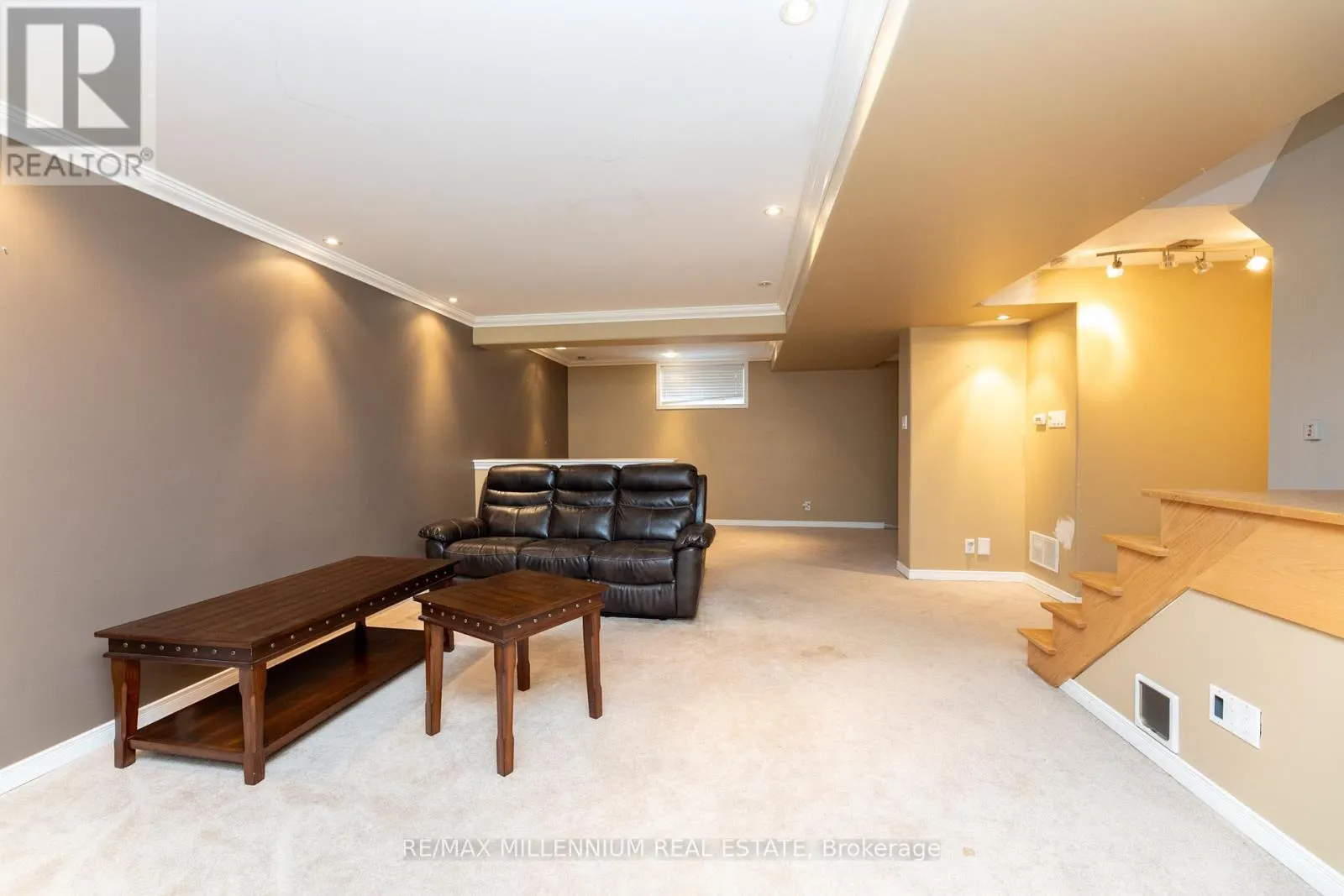 7 GRAHAM CRESCENT