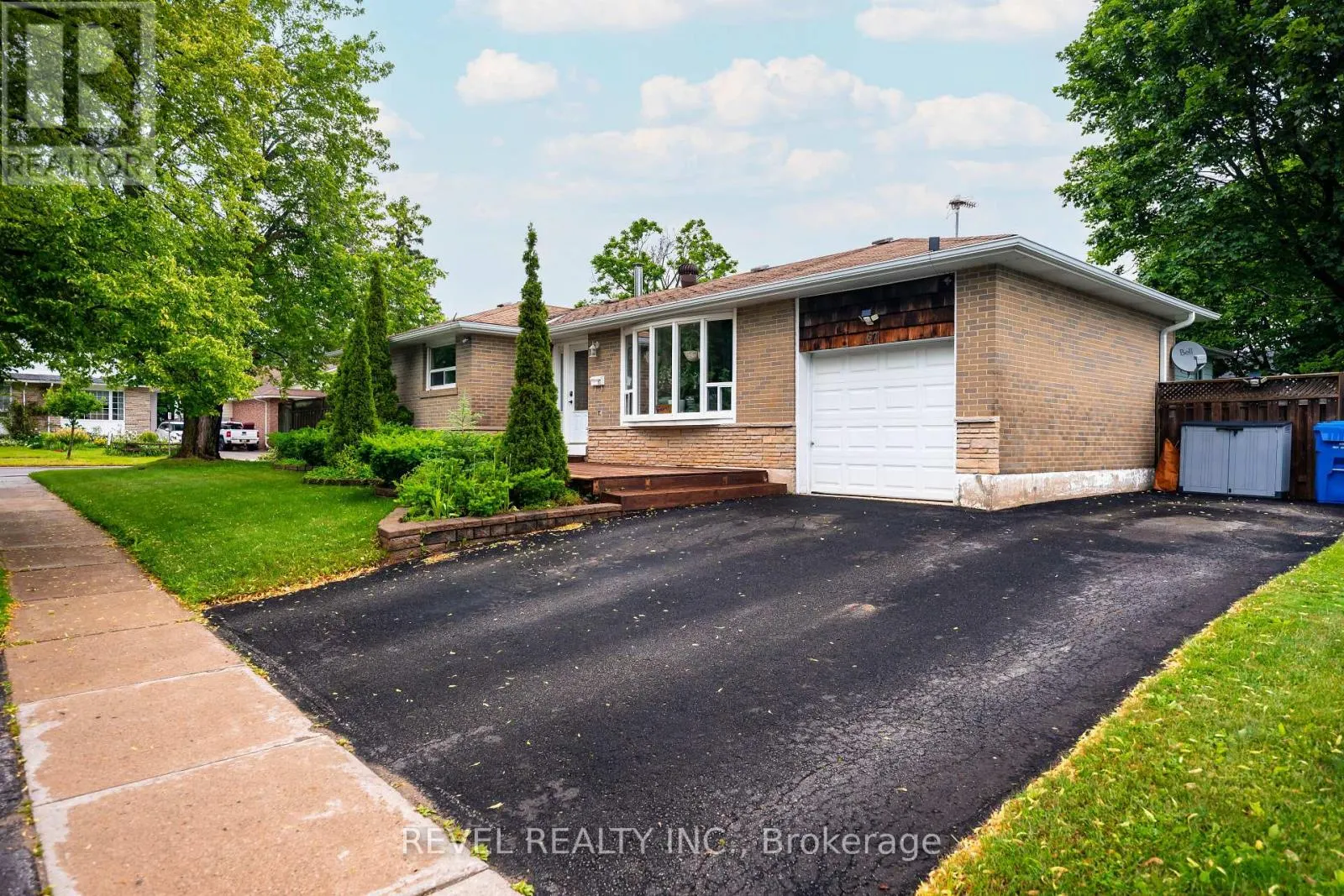 67 CARLTON DRIVE