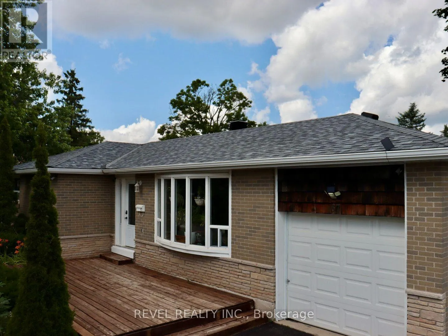67 CARLTON DRIVE
