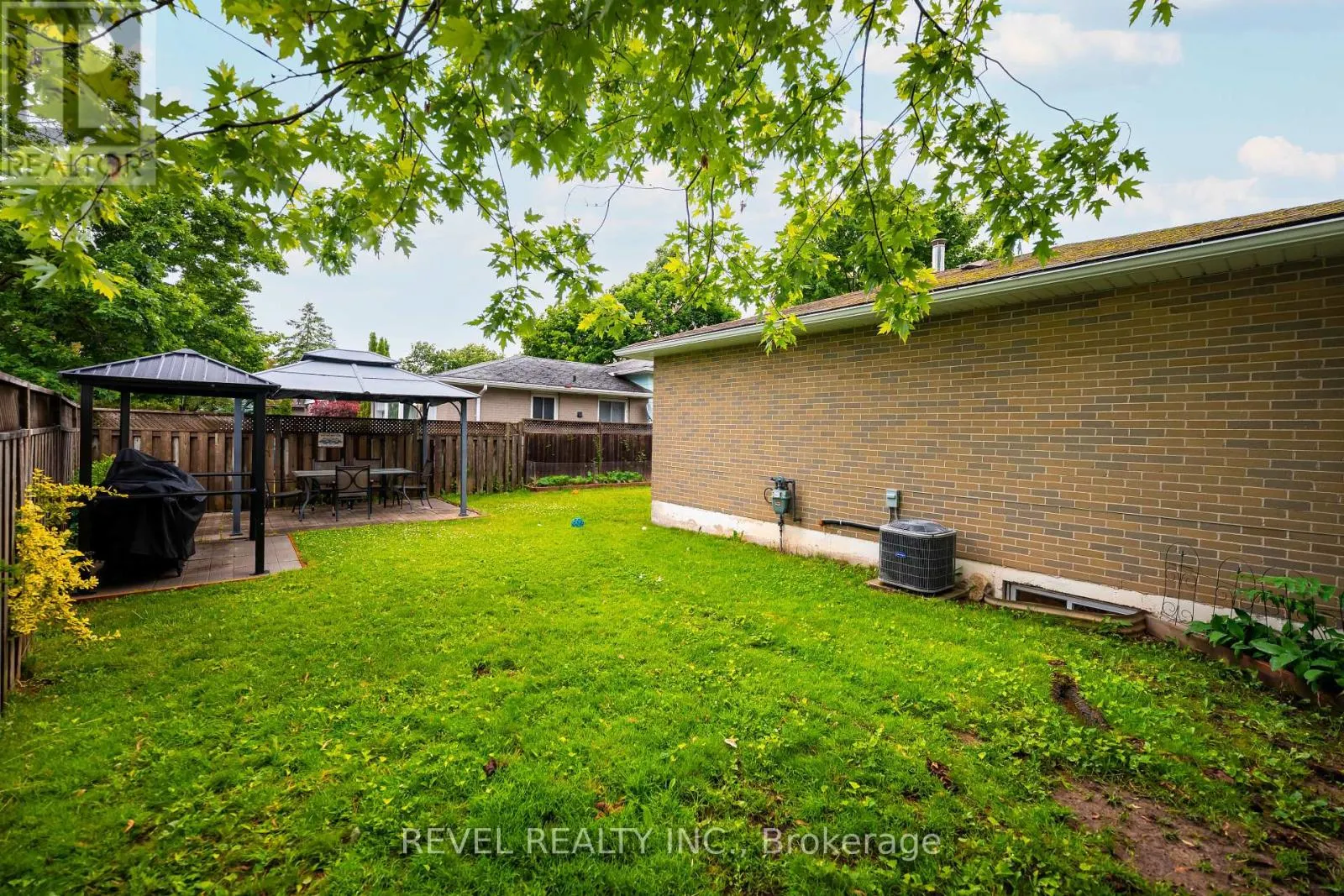67 CARLTON DRIVE
