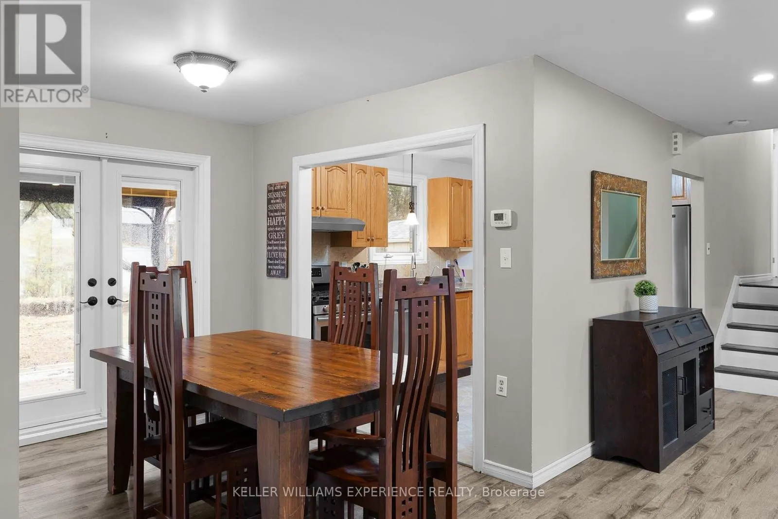 27 RUSTIC CRESCENT