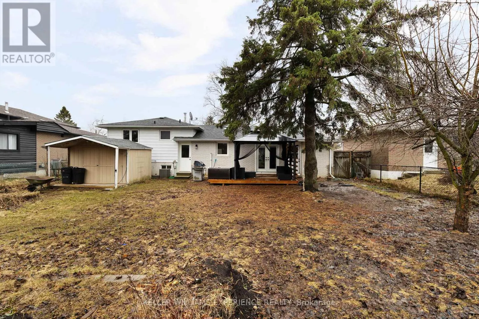27 RUSTIC CRESCENT