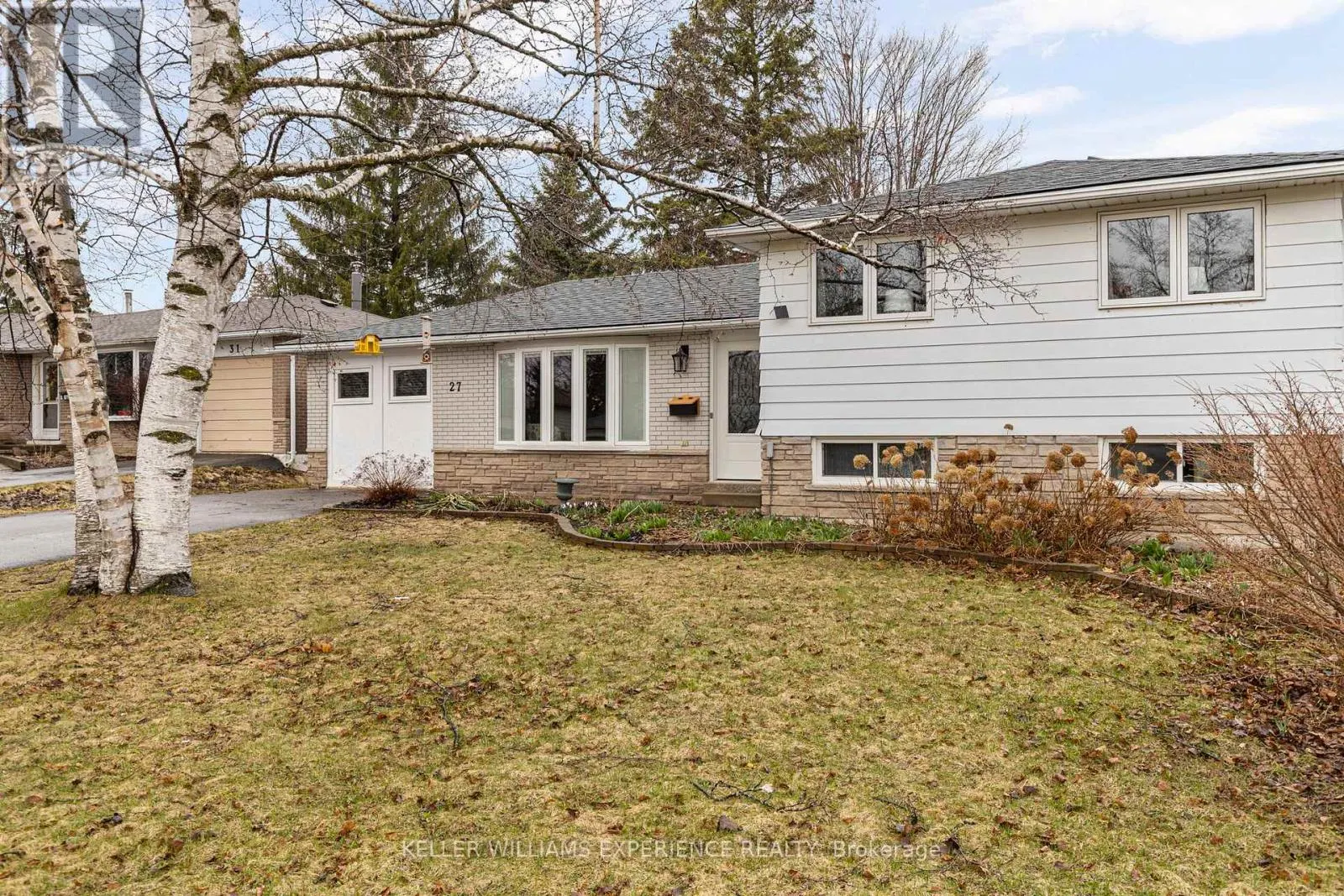 27 RUSTIC CRESCENT
