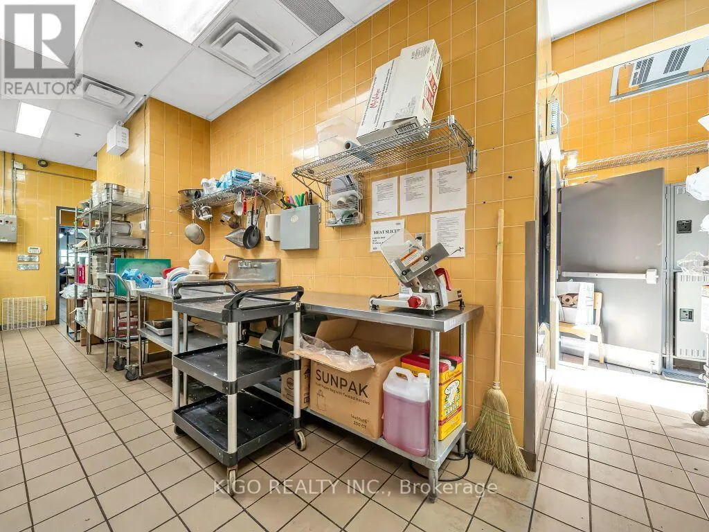 3 - 2501 PRINCE MICHAEL DRIVE