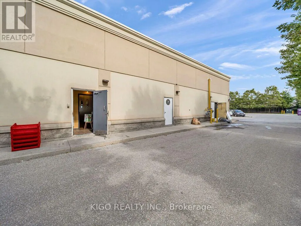 3 - 2501 PRINCE MICHAEL DRIVE