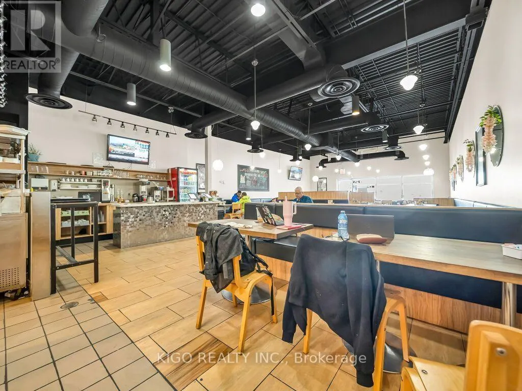 3 - 2501 PRINCE MICHAEL DRIVE