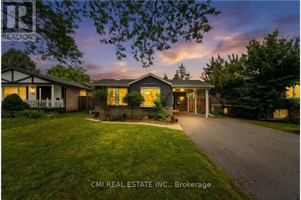 677 LOMOND CRESCENT