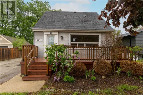 2232 QUEENSWAY DRIVE