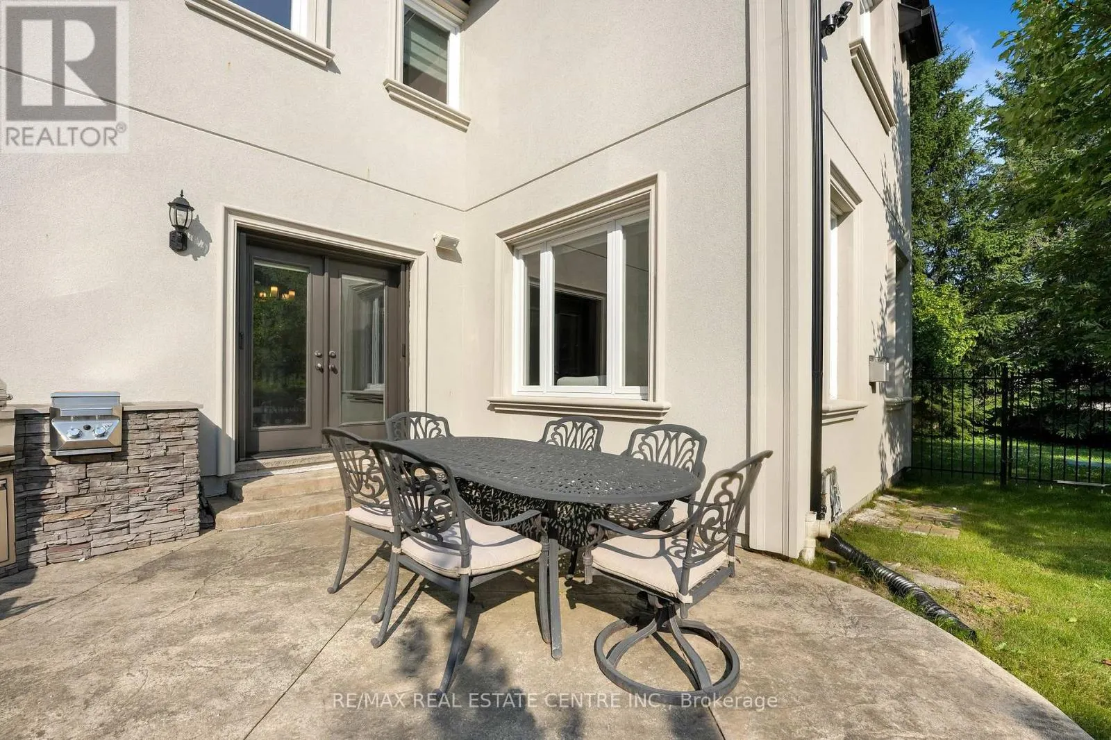 11135 MENZIES COURT
