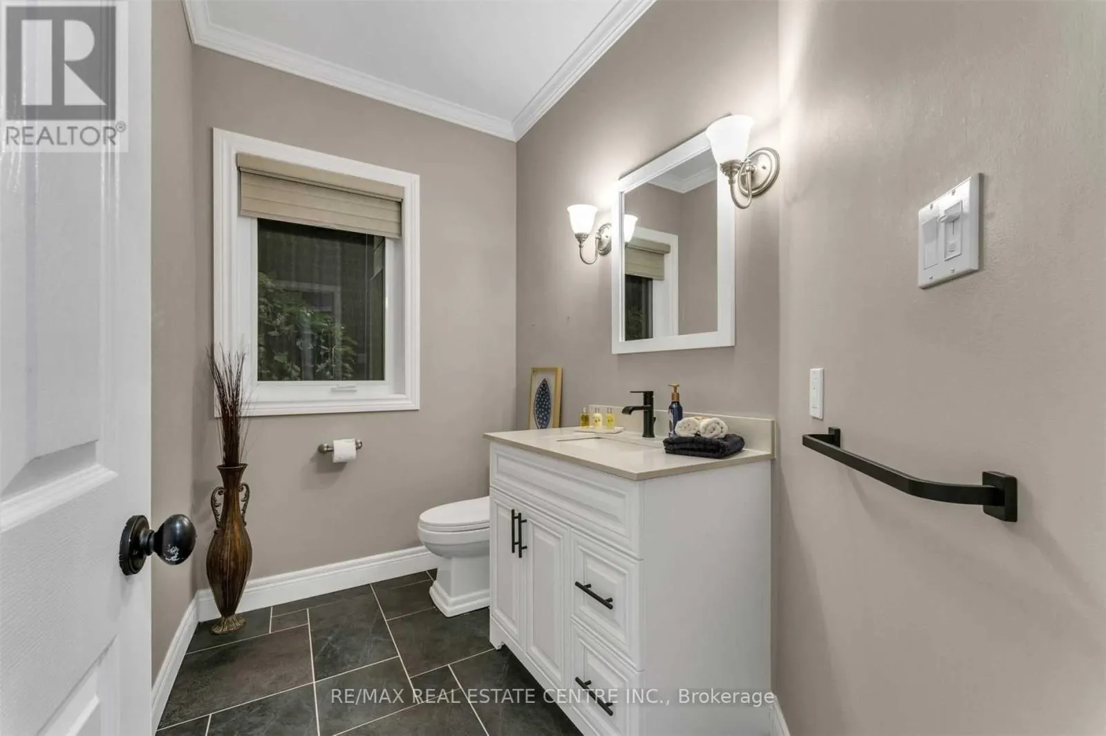 11135 MENZIES COURT