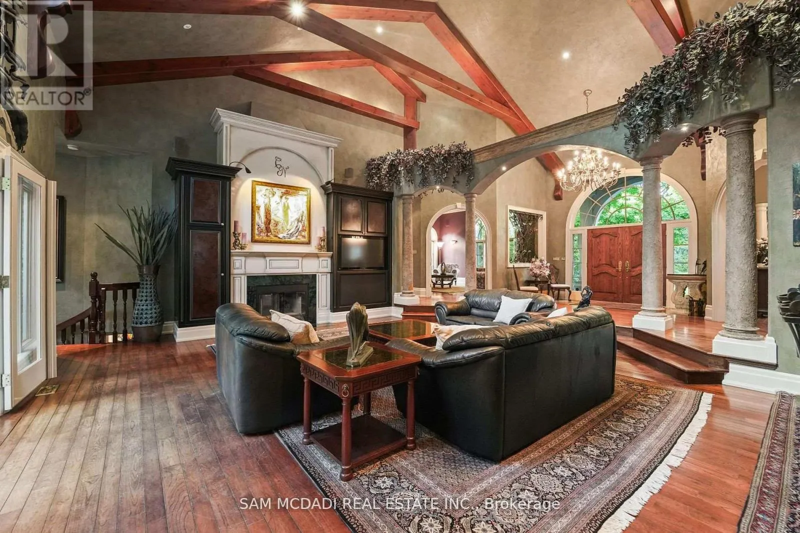 10140 PINEVIEW TRAIL
