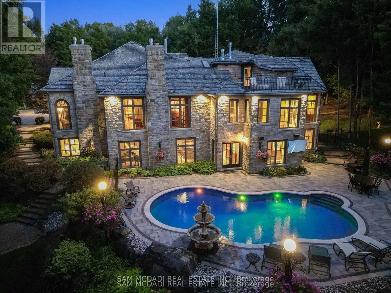 10140 PINEVIEW TRAIL