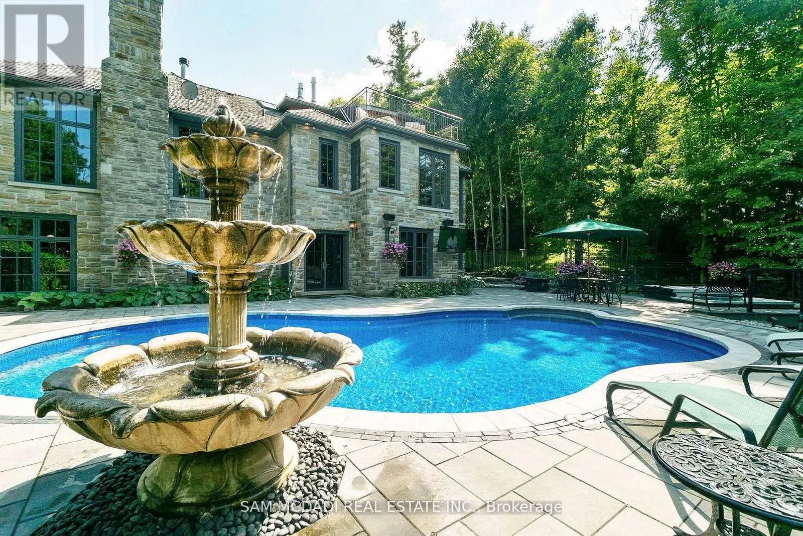 10140 PINEVIEW TRAIL
