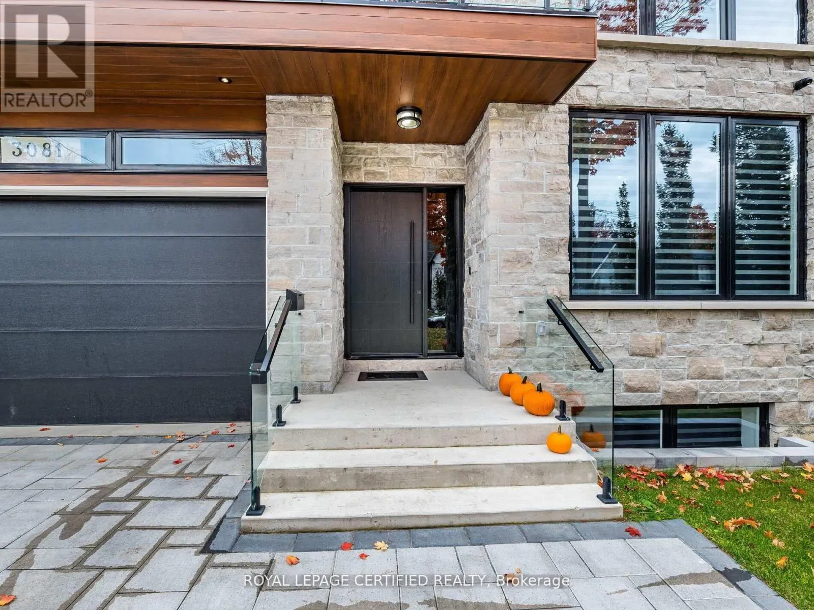 3081 GRENVILLE DRIVE