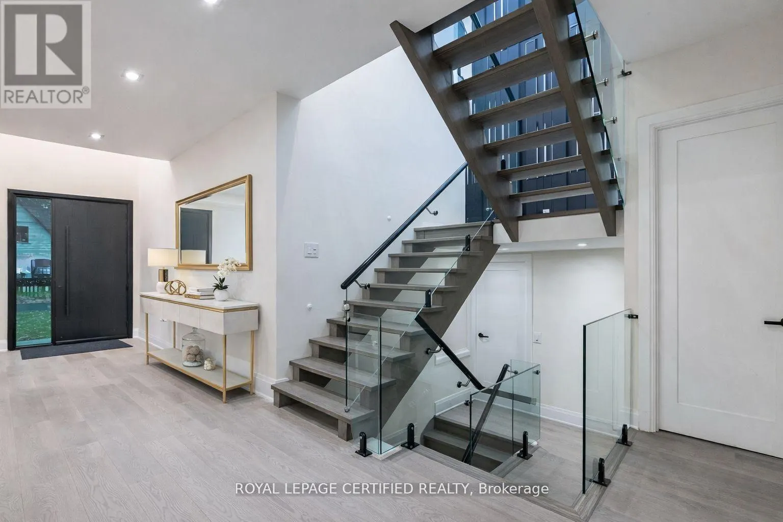 3081 GRENVILLE DRIVE