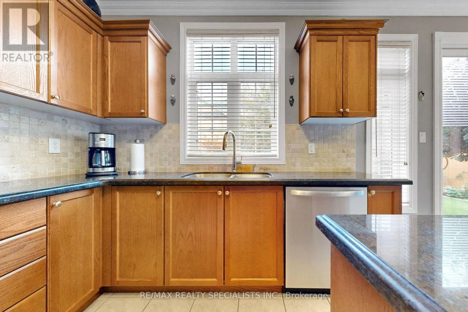 1239 FOX CRESCENT
