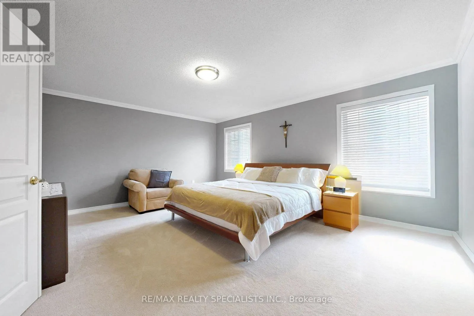 1239 FOX CRESCENT