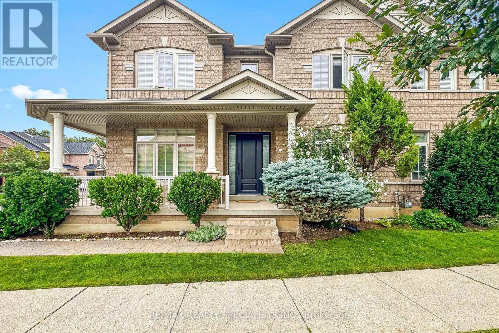 1239 FOX CRESCENT
