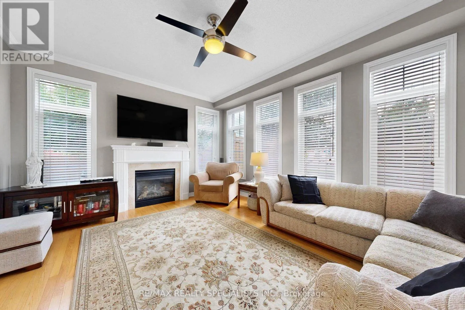 1239 FOX CRESCENT