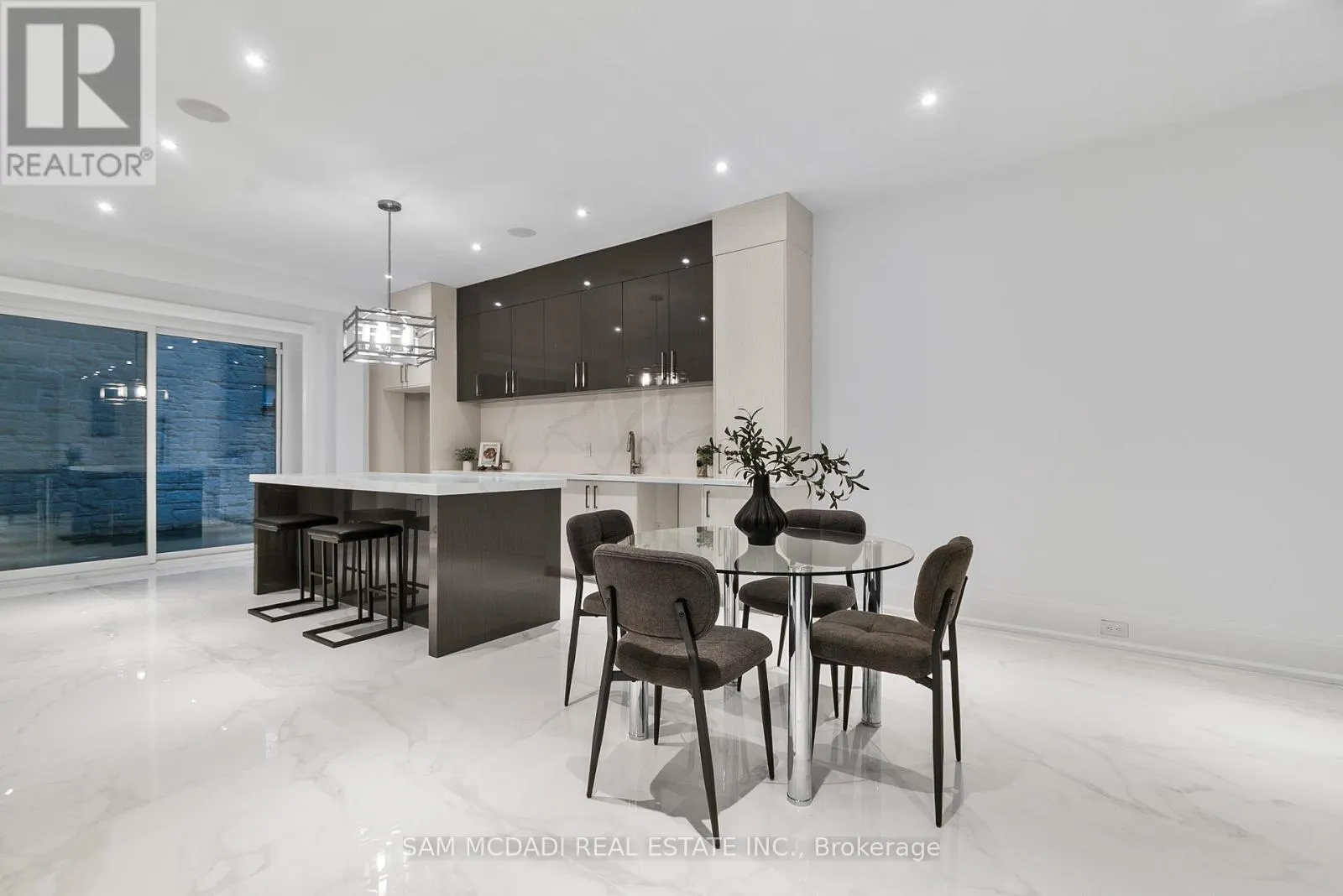 84 PEBBLERIDGE PLACE