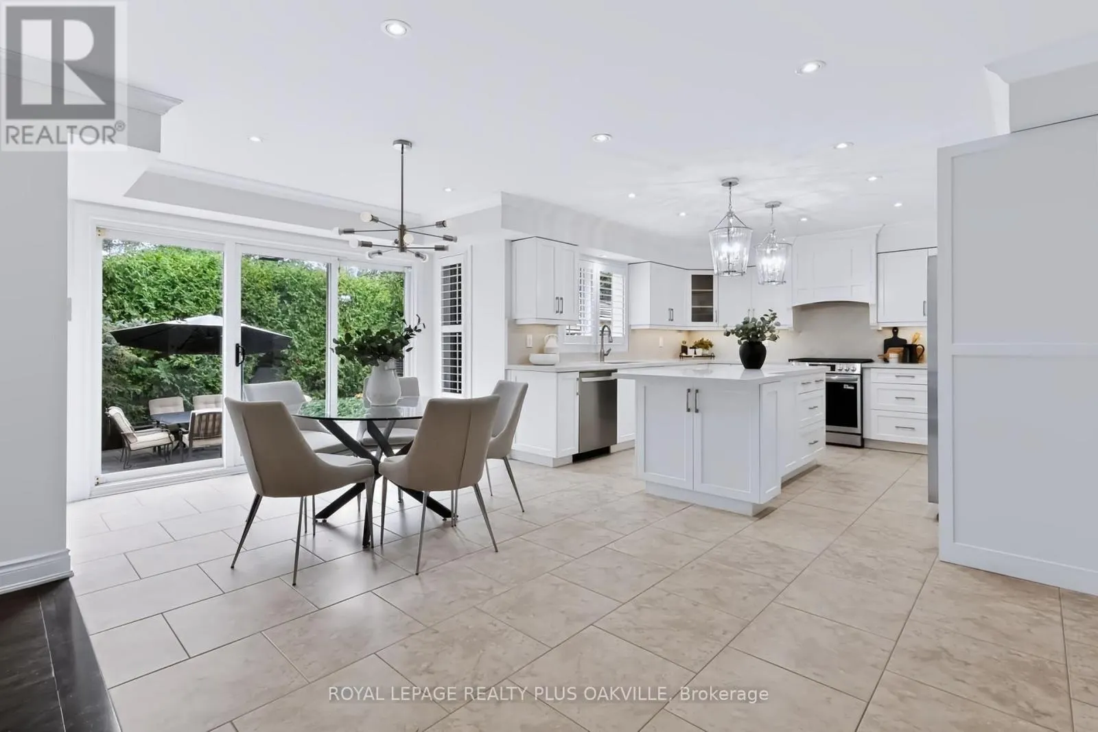 2097 INNKEEPER COURT