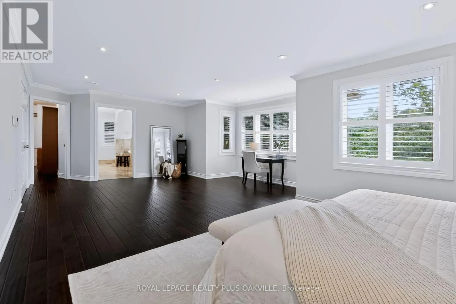 2097 INNKEEPER COURT