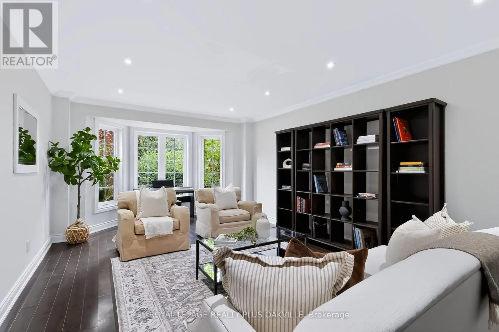 2097 INNKEEPER COURT