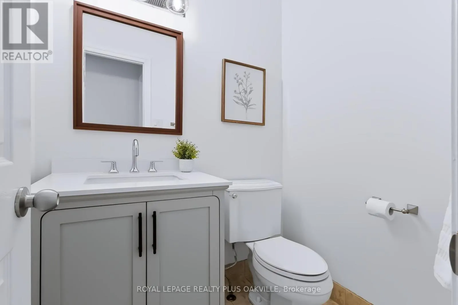 2097 INNKEEPER COURT