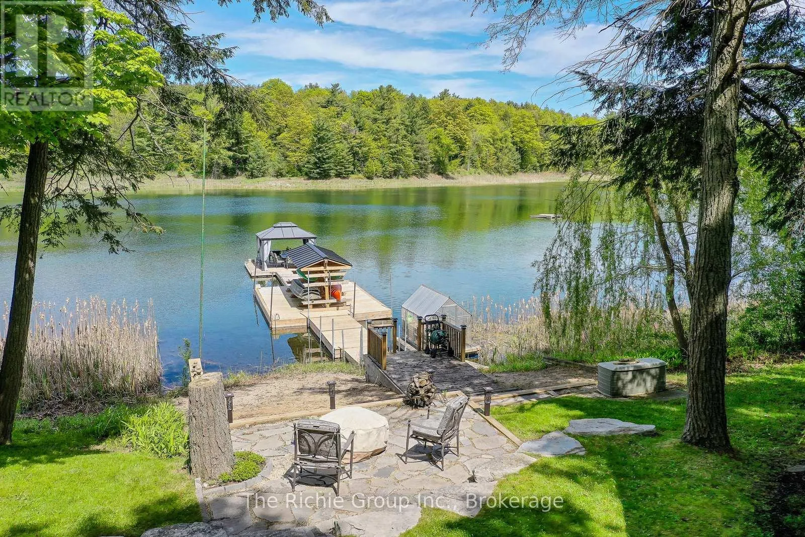 143 GREEN LAKE ROAD W