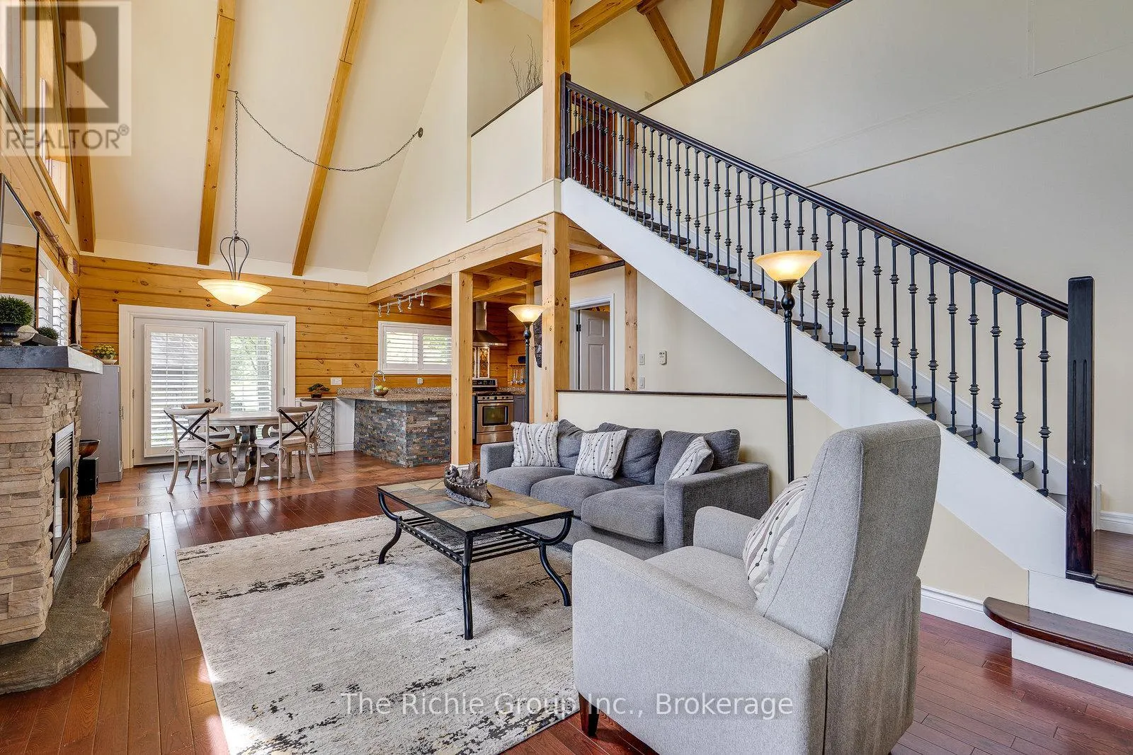 143 GREEN LAKE ROAD W
