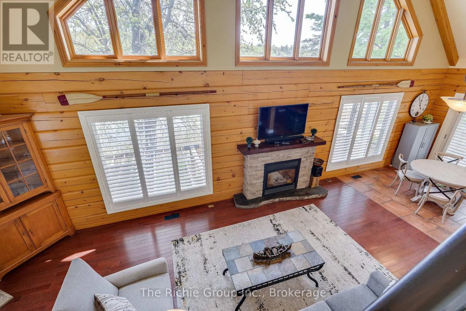 143 GREEN LAKE ROAD W