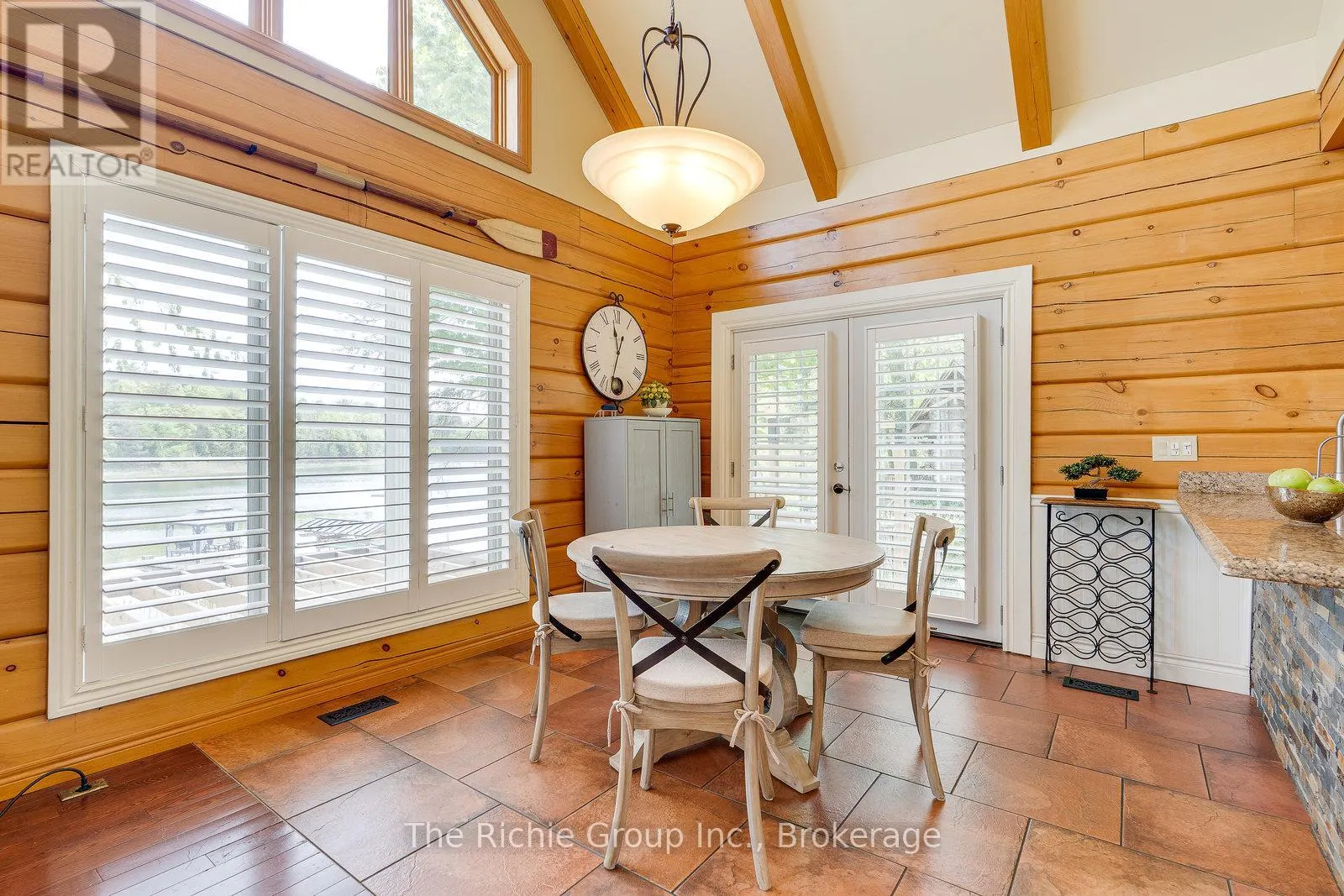 143 GREEN LAKE ROAD W