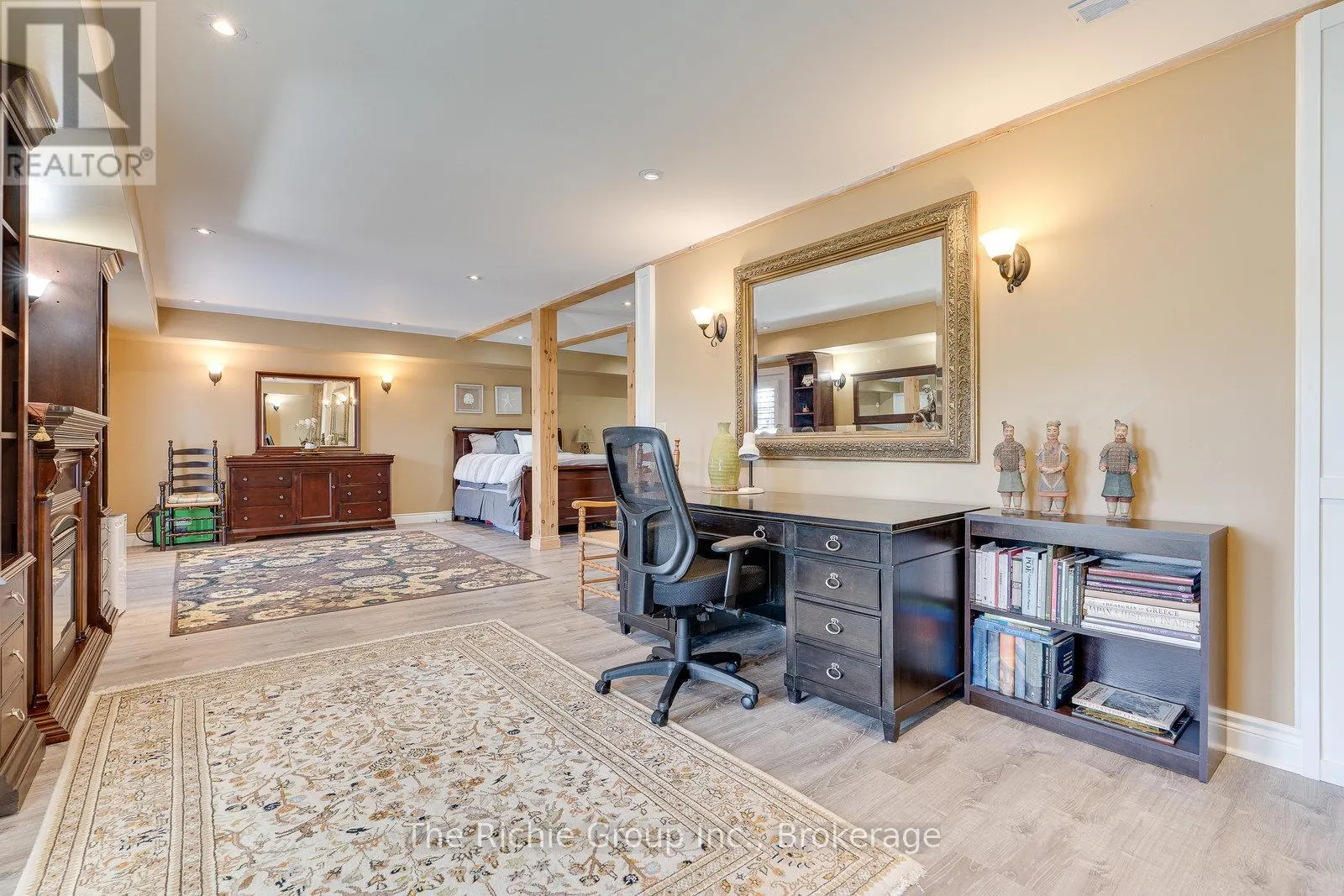 143 GREEN LAKE ROAD W
