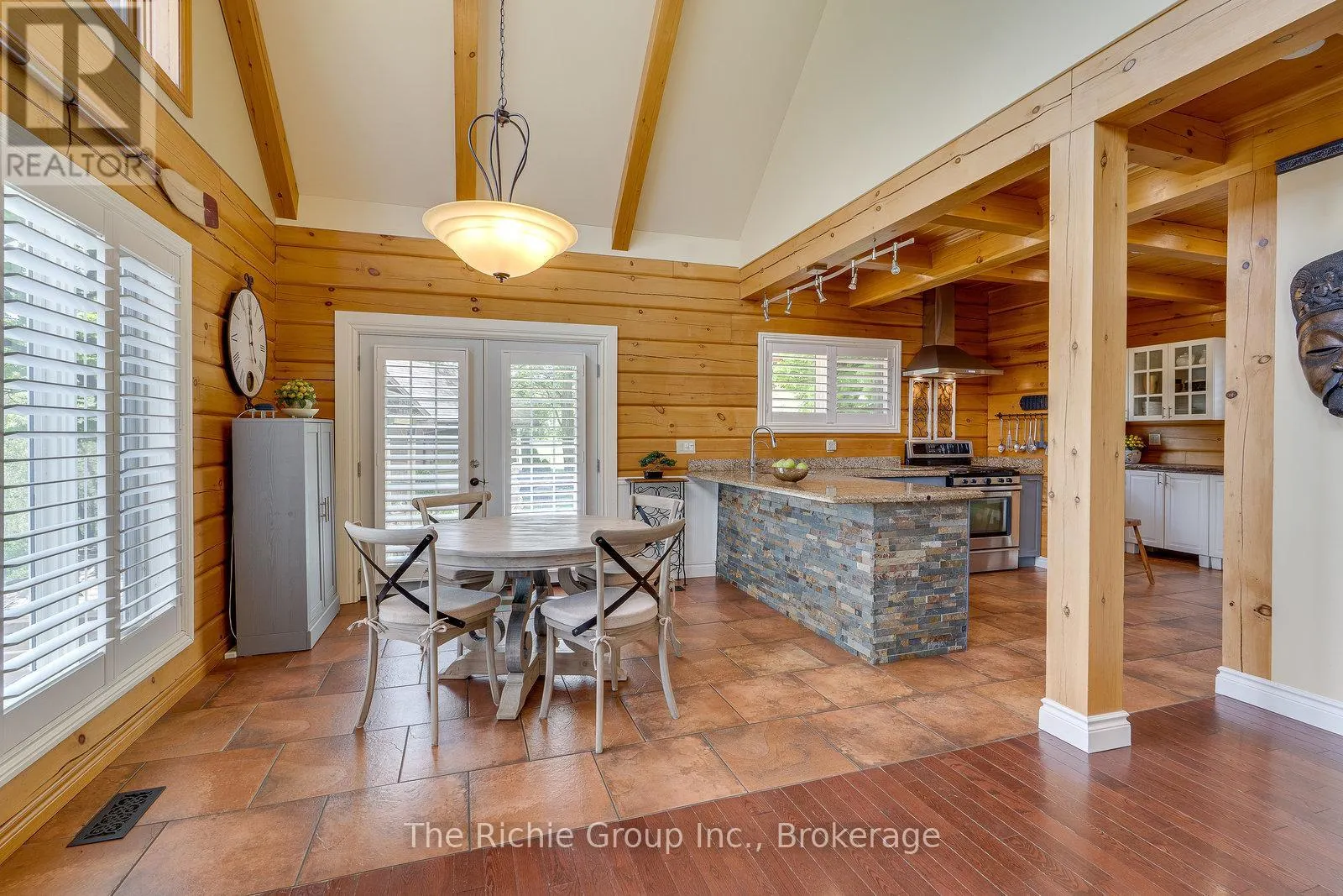 143 GREEN LAKE ROAD W