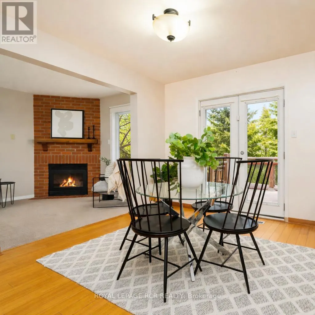 234 HOWARD CRESCENT