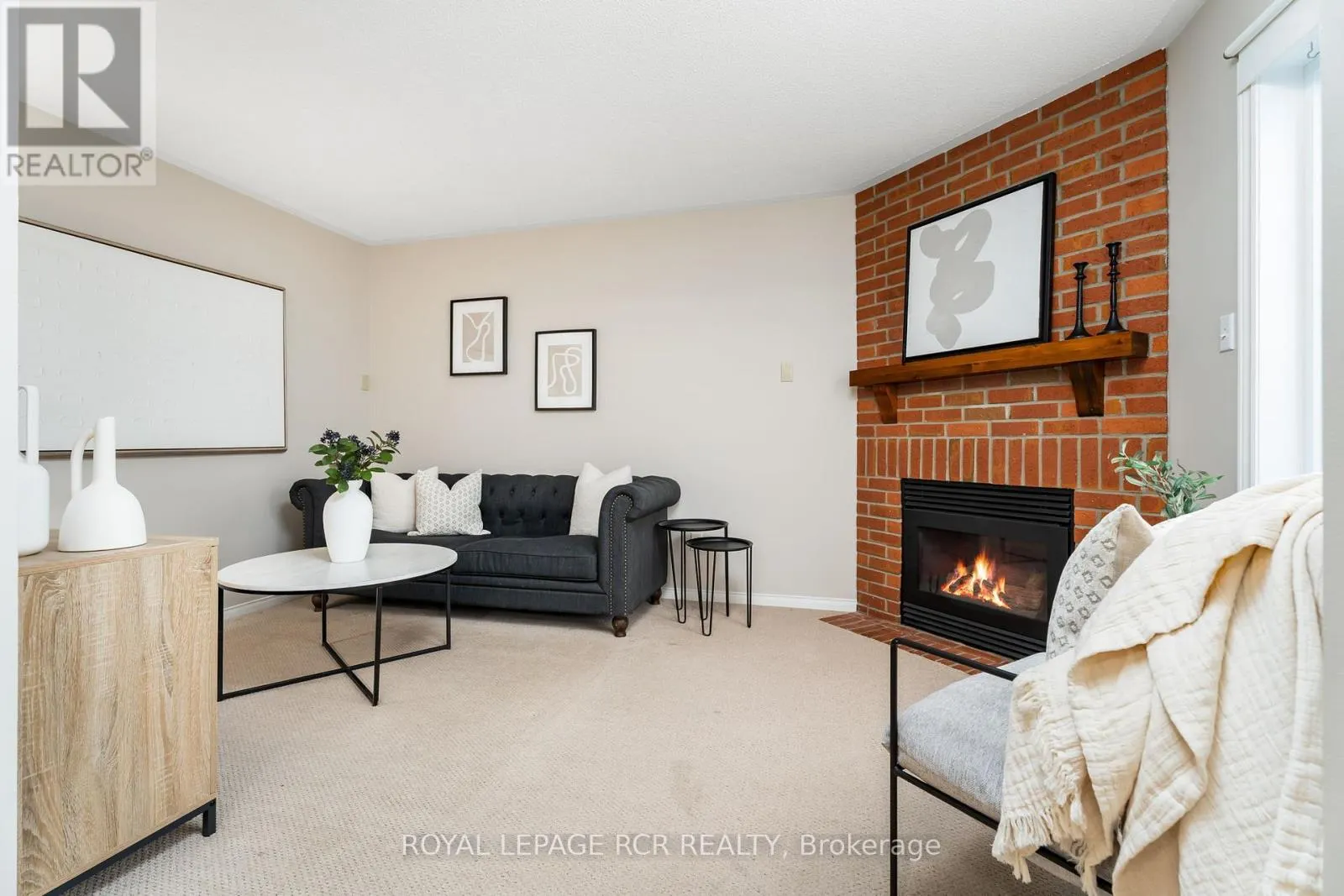 234 HOWARD CRESCENT
