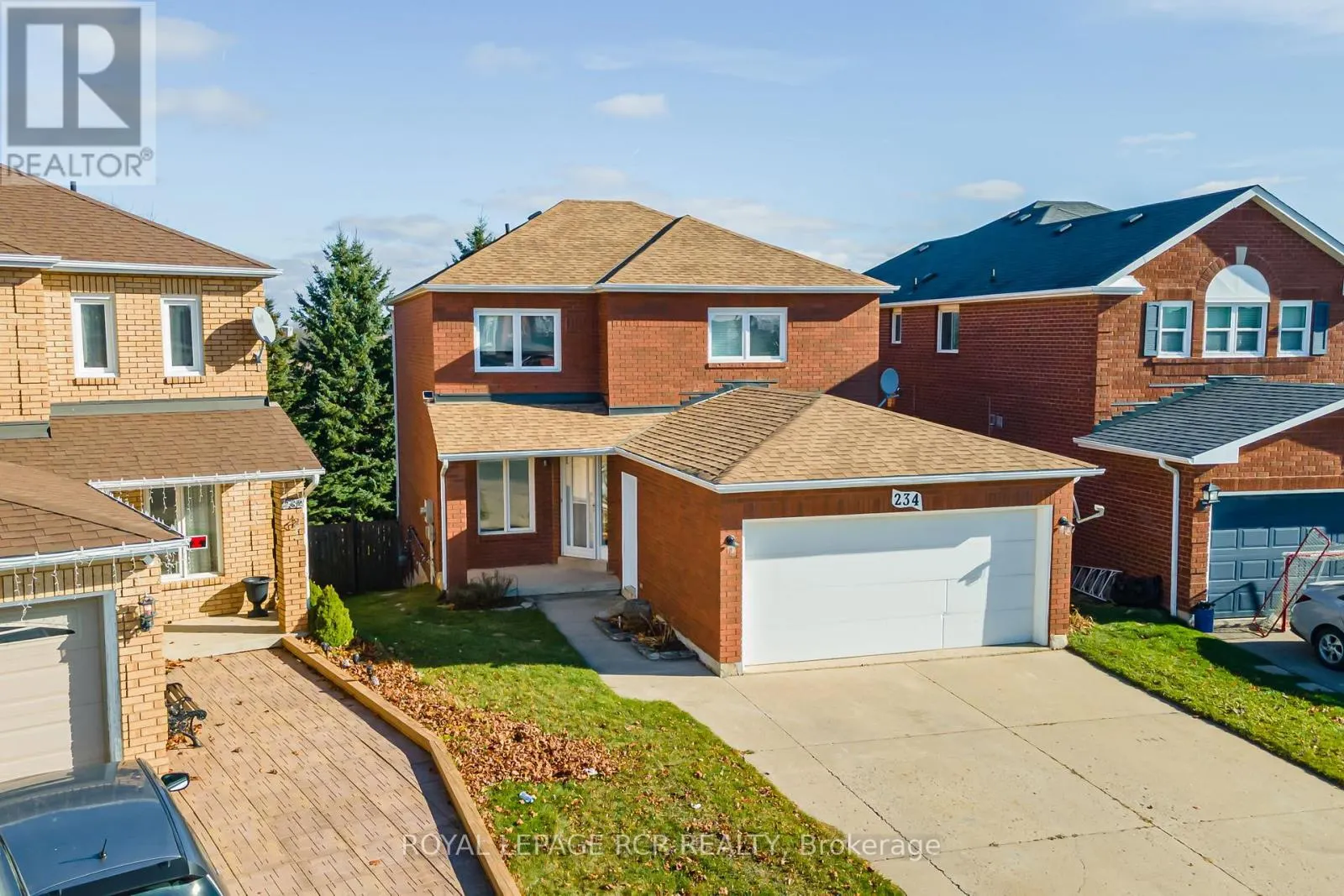 234 HOWARD CRESCENT