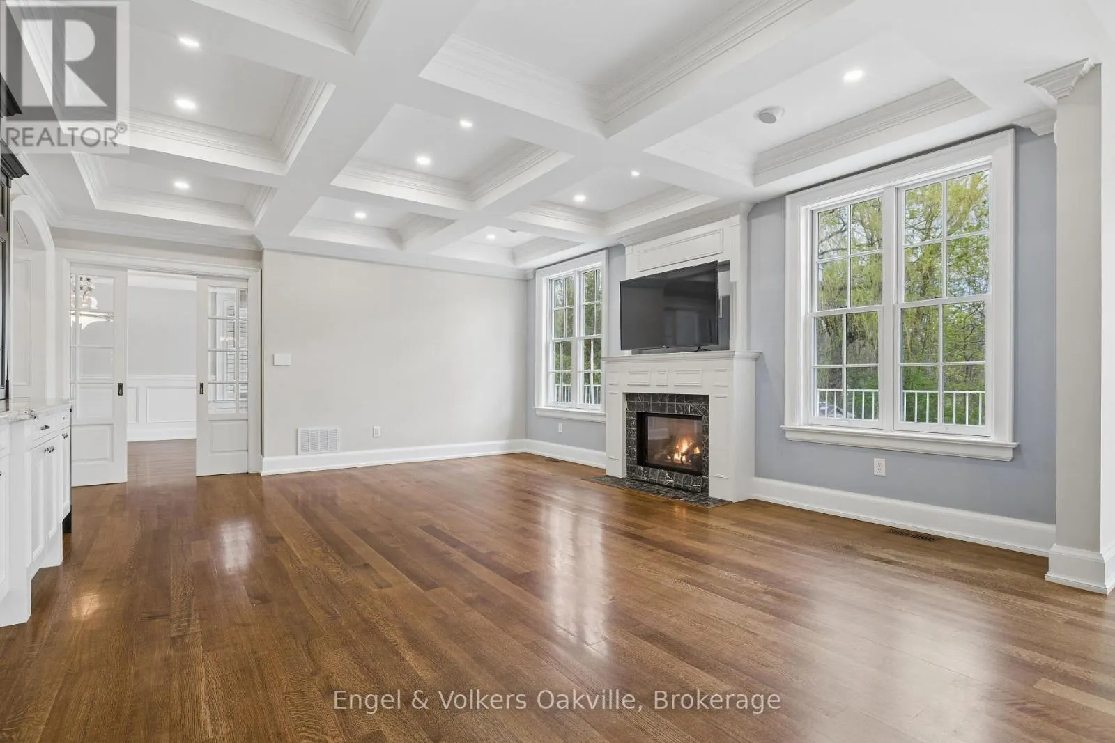 1182 STREAMBANK DRIVE