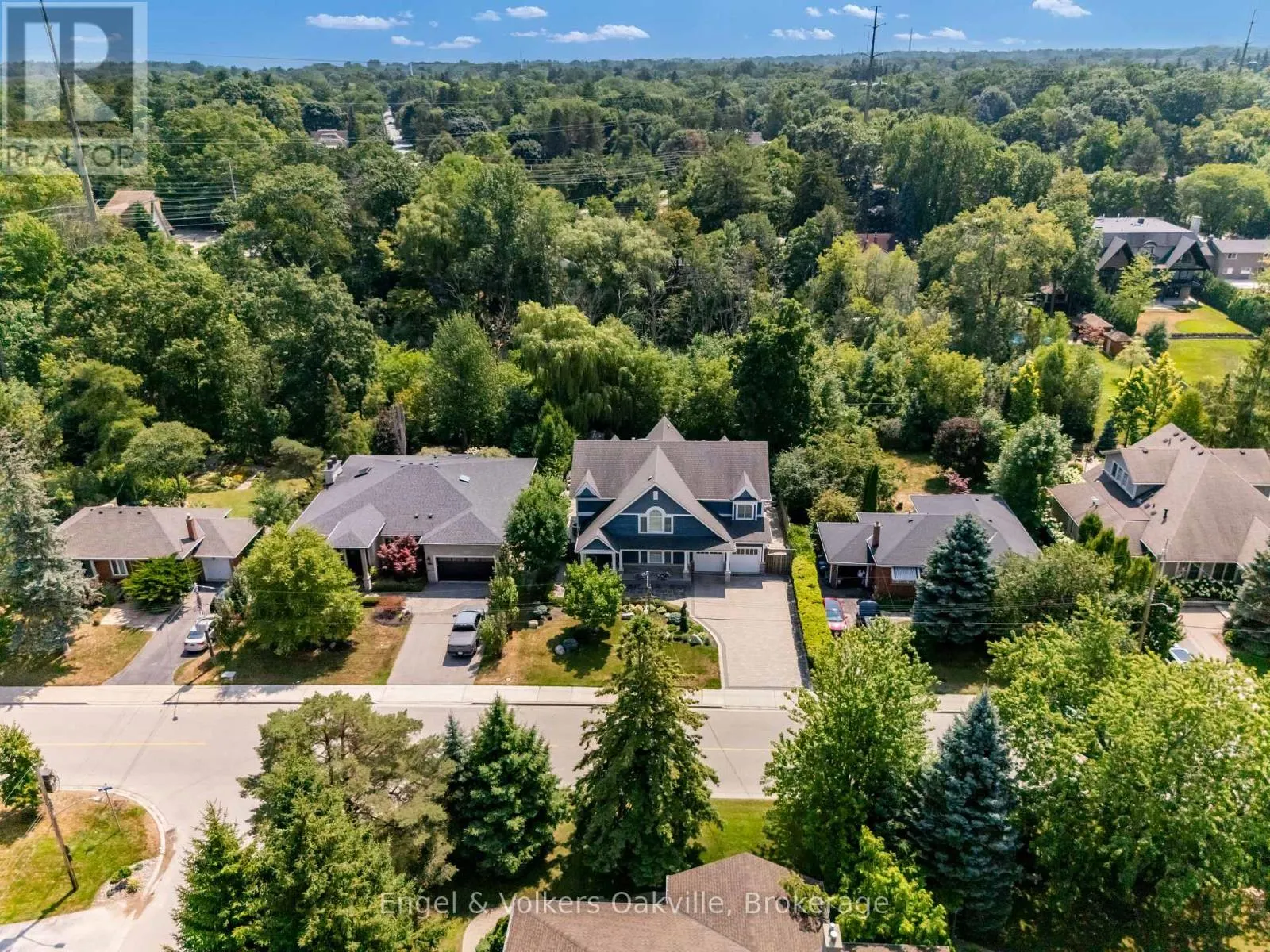 1182 STREAMBANK DRIVE