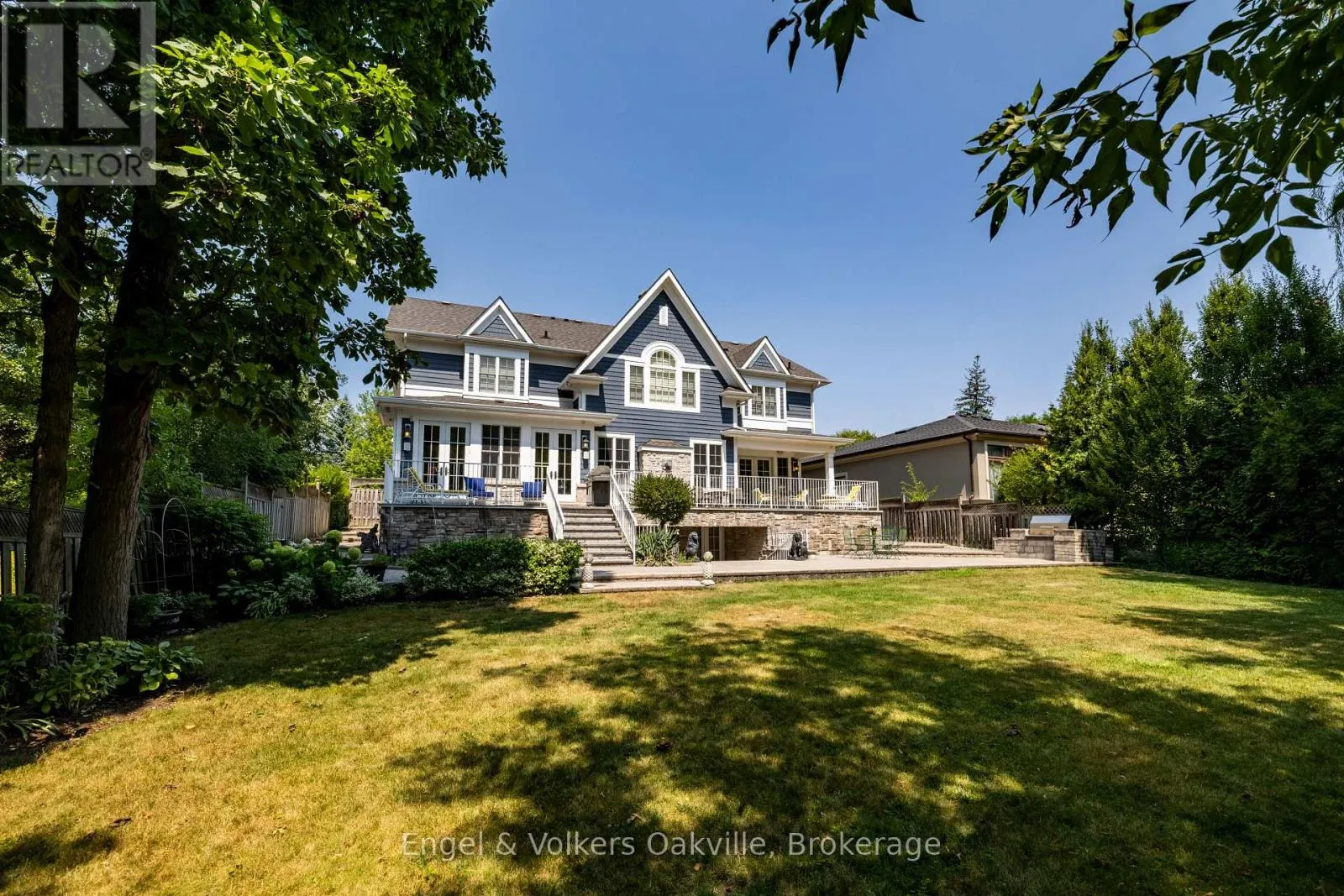 1182 STREAMBANK DRIVE
